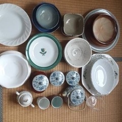 食器などの画像