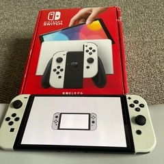 [コメント多数です‼︎早い者勝ち]   Nintendo Switch 有機ELモデルの本体です。 数回使用しましたが、目立った傷や汚れはありません。 動作確認済みで、問題なくお使いいただけます。  【ブランド】任天堂 【モデル】Nintendo Switch 有機ELモデル 【カラー】ホワイト  の画像