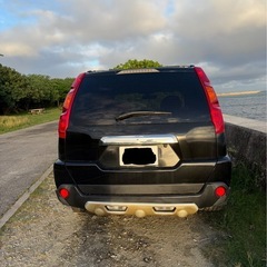 ニッサン　エクストレイル　黒　中古車の画像