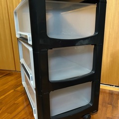 衣類収納ケース3段の画像