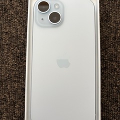 美品　iPhone15 ブルー 128GBの画像