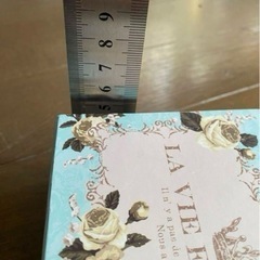 小物入れ　ローズ　薔薇　バラ　ホワイトローズ　鈴蘭　ケース　box フランス　古物　アンティーク　フランス語　フレンチ　ヴィクトリアン　インテリア　雑貨の画像