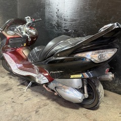 ★支払総額6.5万円★定休日なし！いつでも現車確認可能です！ ホンダ フォルツァZ 黒 MF08 人気のフォルツァ！ 社外ハンドル！ アルミステップ！ エナメルシート！フロントマスク！の画像