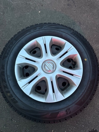 185/70/14 ブリジストン VRX2 スタッドレスタイヤ ホイール付き