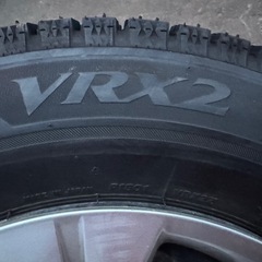 185/70/14 ブリジストン VRX2 スタッドレスタイヤ ホイール付きの画像