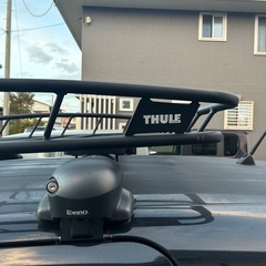 THULE ルーフキャリアの画像