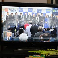 32インチ液晶　シャープ　アクオス　の画像