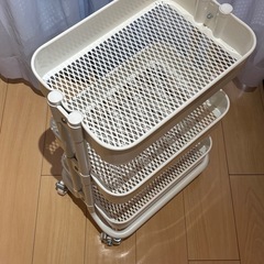 IKEA ワゴン/ロースコグの画像