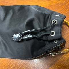 GUCCI グッチ　ブラック ナイロン レザー 巾着バッグの画像