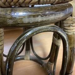 ラタン　スツール　丸椅子　腰掛け　花台　ナチュラルウッド　昭和レトロの画像