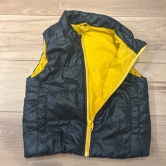 【美品】UNIQLO中綿ベスト100cmの画像