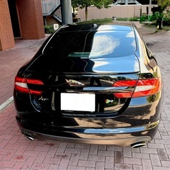 ジャガー XF 3.0 ブラックパックリミテッド 限定車 9万キロ 純正20インチ黒革 ナビ ETC TV Bカメ オプション多数!! 車検R8,11 の画像