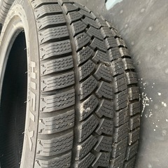 スタッドレスタイヤ　215/45R17の画像