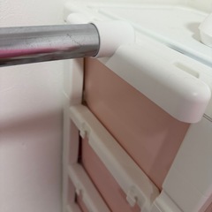 amazonピンクの4段収納ボックスの画像