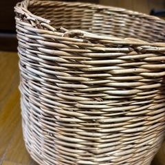 籐丸いすと丸カゴの画像