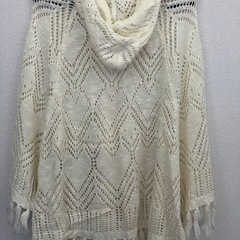 【美品】クロシェポンチョＭの画像