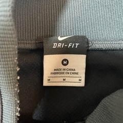 決定‼️Nike DRI-FIT ブラック ジャケット Mの画像