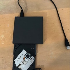 ロジテックの外付けポータブルブルーレイドライブの画像