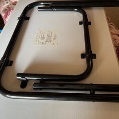 折りたたみテーブルの画像