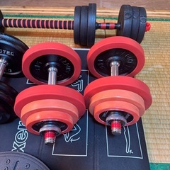 筋トレ器具　ダンベル　バランス台　スライドパット　などなどの画像