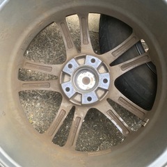 E51エルグランド用　スタッドレスタイヤの画像