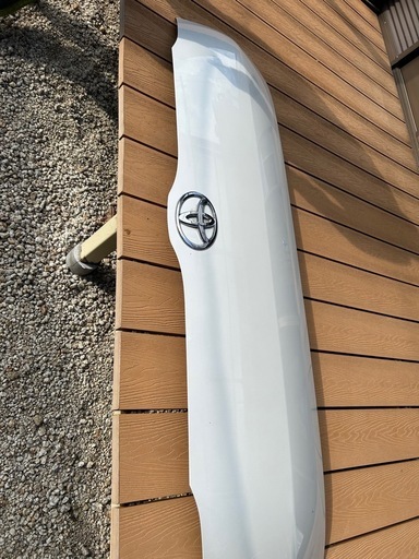 ハイエース　　ボンネット