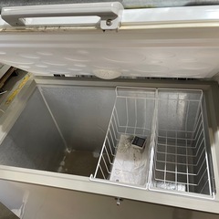 配達可【ハイアール】冷凍庫319L★2021年製 クリーニング済み/6ヶ月保証付き【管理番号10811】九の画像