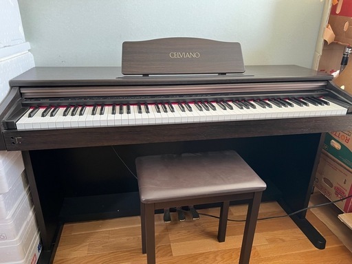 中古　セルビアーノ　電子ピアノ