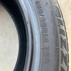 BLIZZAK REVO GZ 155/65R14 スタッドレスタイヤ　ブリヂストンの画像