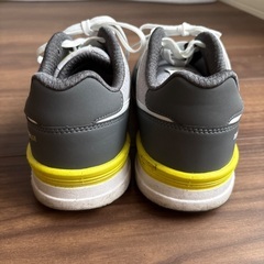 New balance　ゴルフシューズ25cm　レディスの画像