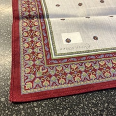 M2511-132 GIANNI VALENTINO ペイズリー柄 ハンカチ 未使用品 保管汚れ有りの画像