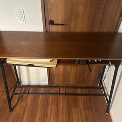 カウンターテーブルの画像