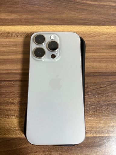 iPhone 15 Pro（ナチュラルチタニウム／256GB／SIMフリー）