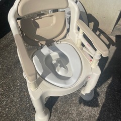 介護用のトイレの画像