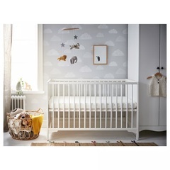 ベビーベッドの画像