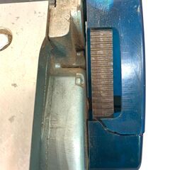 25C526_ジ3 makita マキタ 電気カンナ モデル1700 電動工具 かんな 現状品 中古の画像