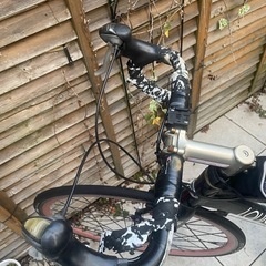 ルイガノロードバイク自転車の画像