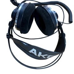 AKG K271 MKII プロフェッショナルモニターヘッドホンの画像