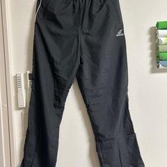 未使用ミズノsuperstar黒色　
上下ウェアーLサイズの画像