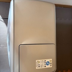 石油ファンヒーターの画像