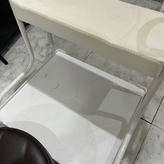 ネイル　フット台、椅子の画像