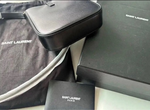 SAINT LAURENT ブラックショルダーバッグ