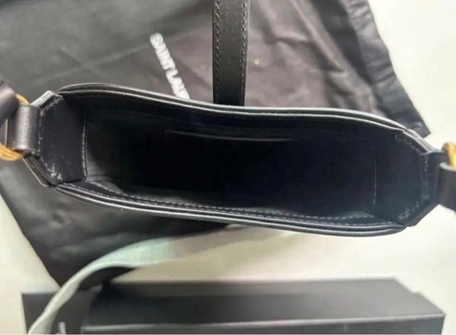 SAINT LAURENT ブラックショルダーバッグ