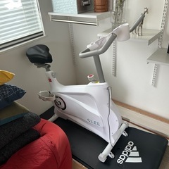 室内自転車トレーニング  レーニングバイク ダイエットの画像