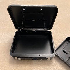 レジ金庫の画像