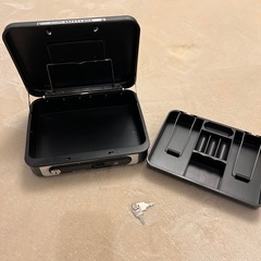 レジ金庫の画像