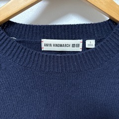 UNIQLO アニヤハントマーチ　セーターの画像