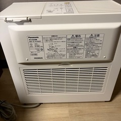 【受け渡し者決定】 
Panasonic パナソニック 加湿器 気化式の画像