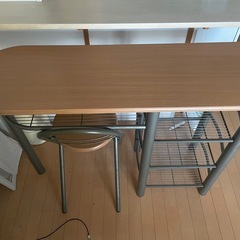 カウンターテーブルの画像