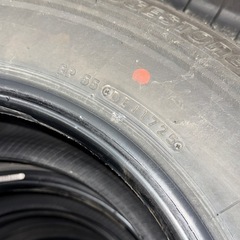 ハイエース純正タイヤ4本
  ほぼ新品の画像